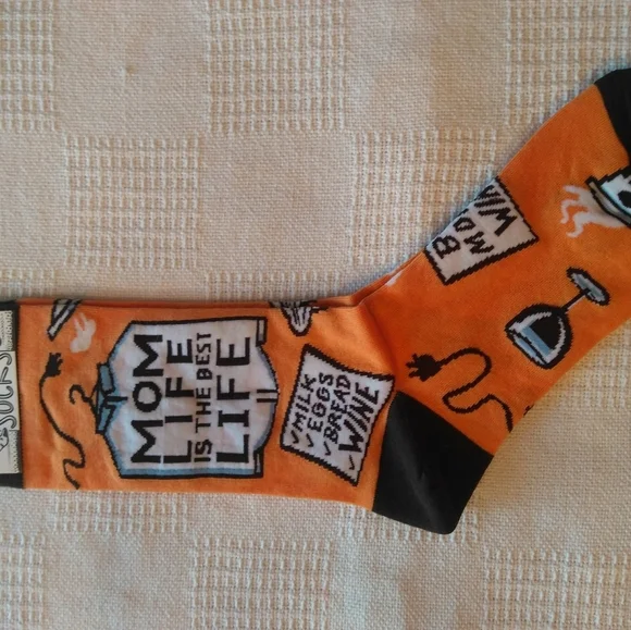 Primatives by Kathy LoL "Mom life is the best" socks - Picture 4 of 10